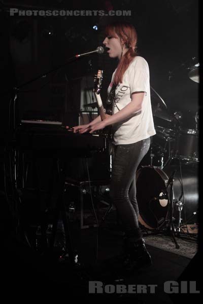 EVELINN TROUBLE - 2010-12-07 - PARIS - La Maroquinerie - 